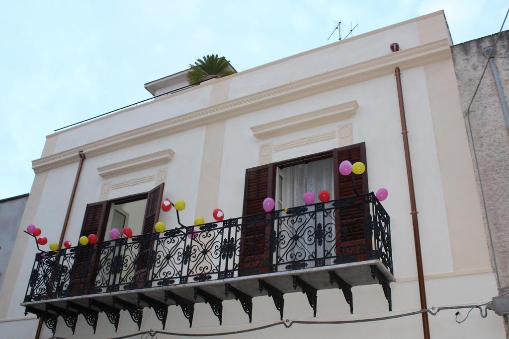 Palazzo Taormina Apartamento Castellammare del Golfo Exterior foto