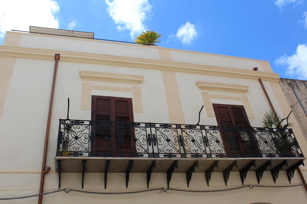 Palazzo Taormina Apartamento Castellammare del Golfo Exterior foto