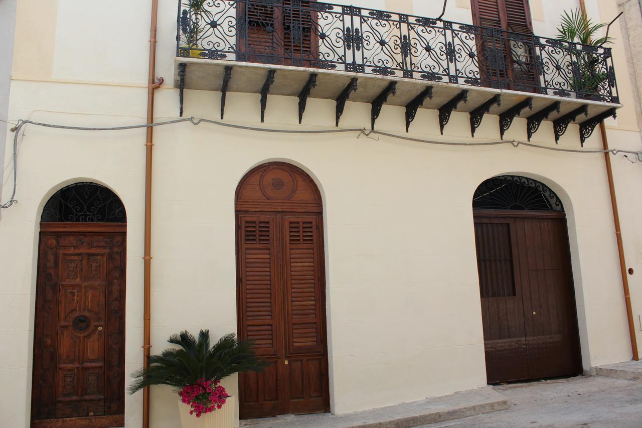 Palazzo Taormina Apartamento Castellammare del Golfo Exterior foto