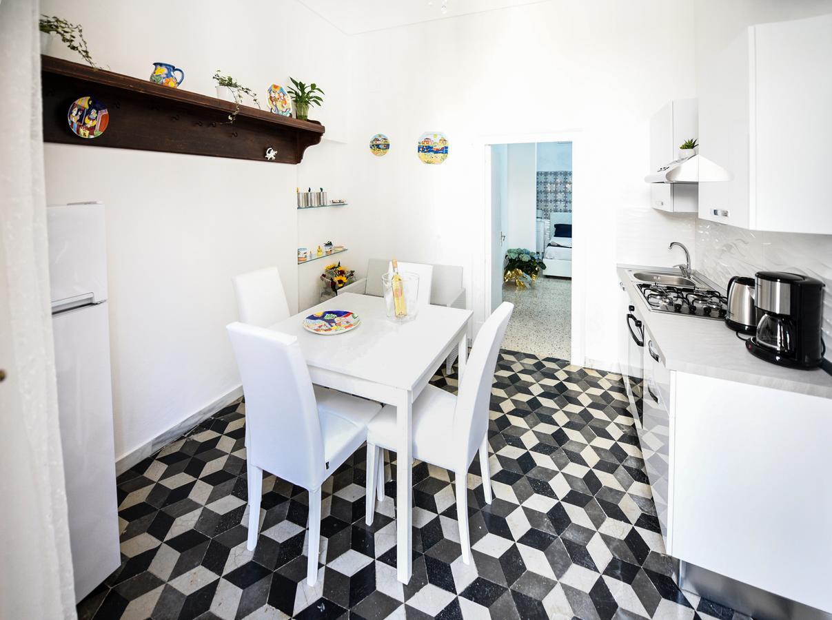 Palazzo Taormina Apartamento Castellammare del Golfo Exterior foto